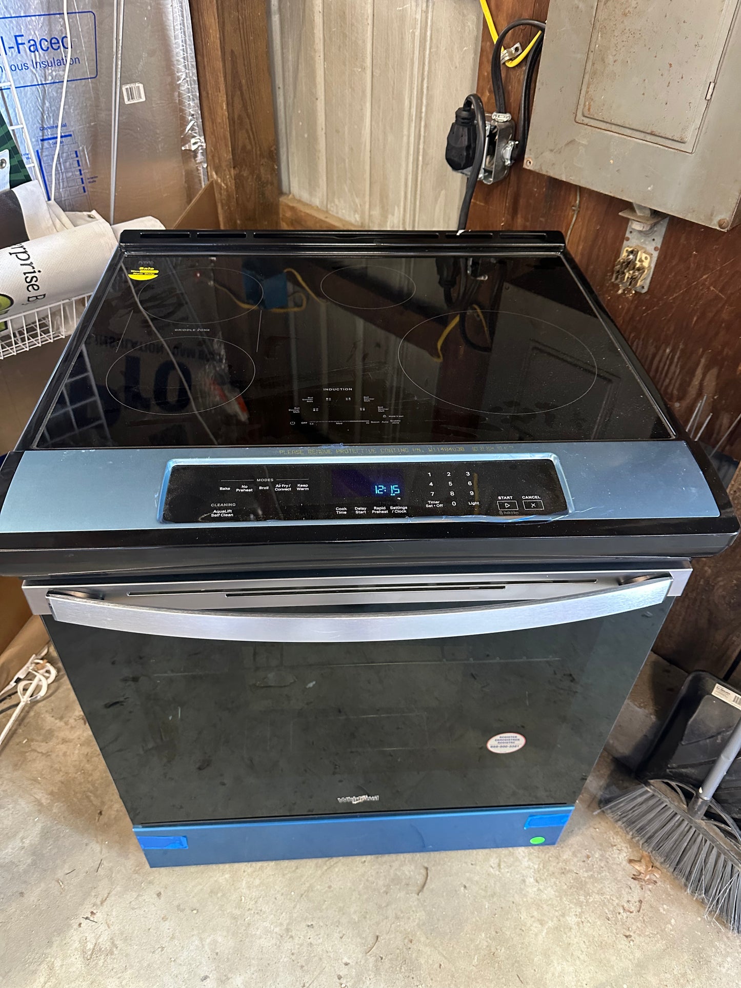 Whirlpool 30-in 4 Burners 6.4-cu ft Air Fry Convection Oven