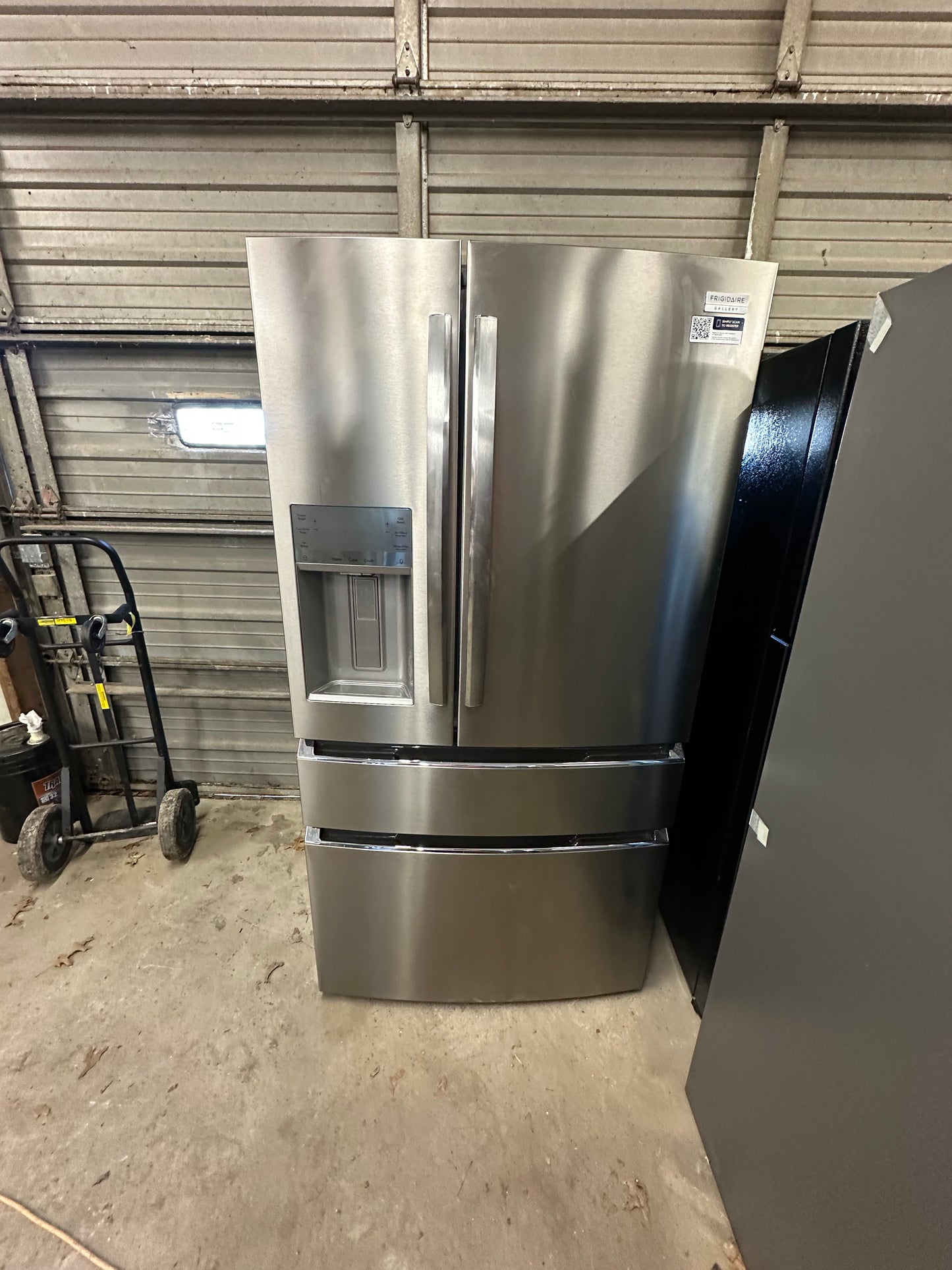 Frigidaire Counter-Depth 21.5-cu ft 4 -Door French Door Refrigerator