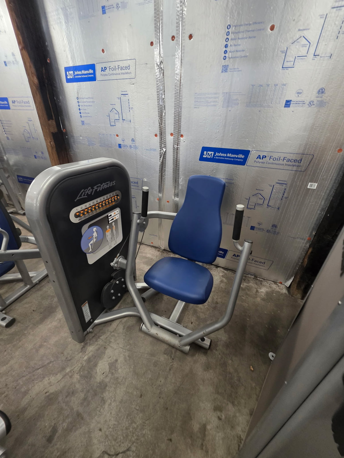 Life Fitness Circuit Series Chest Press