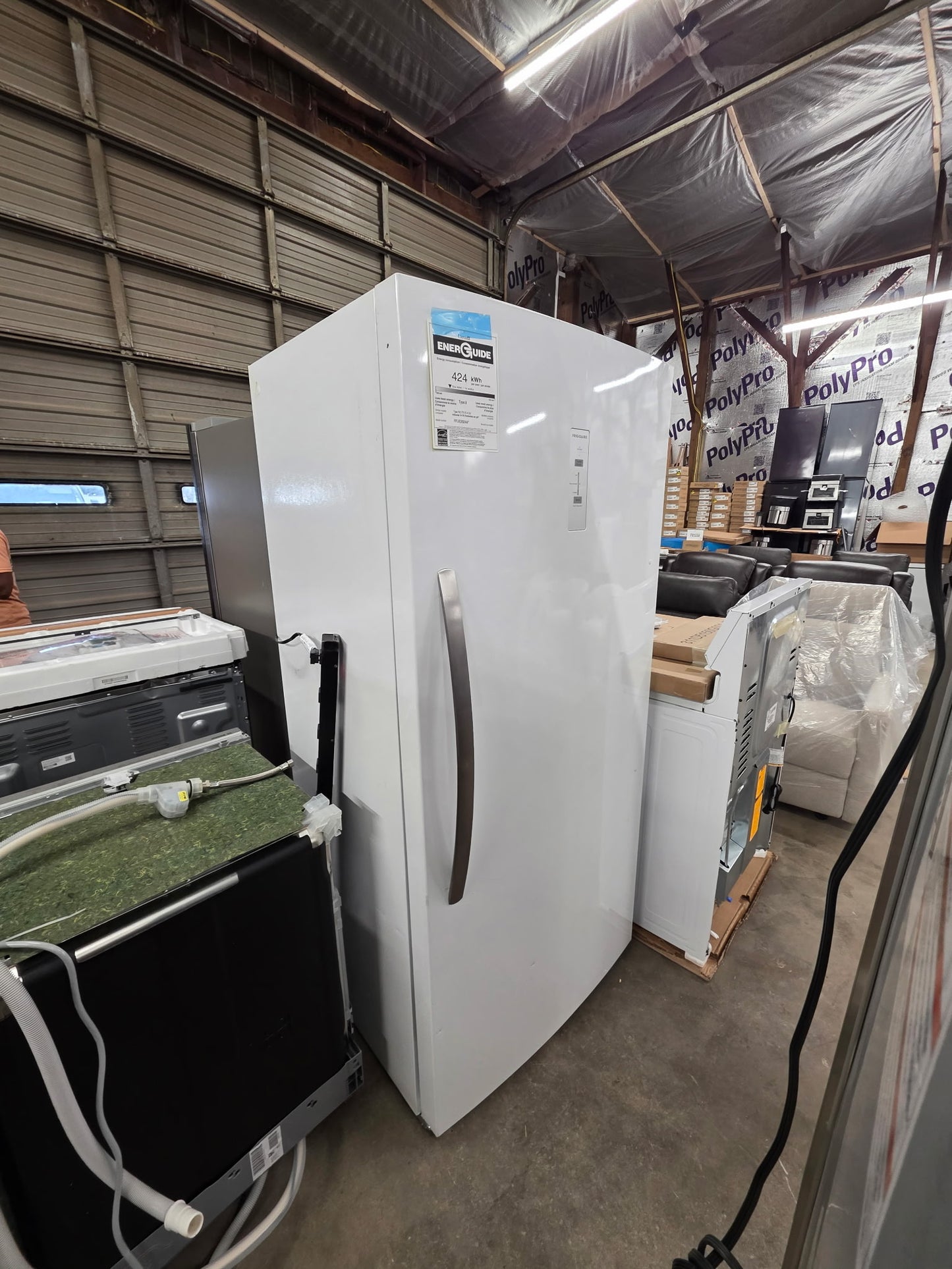 Frigidaire 20-cu ft Garage Ready Frost-free Upright Freezer ( White ) Item #6548915 | Model #FRUF2020AW